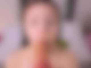 Live cam show with Milli-Mini - Spy Petite on Camming Site