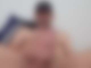 ohmyboner69's Live Sex Cam Show
