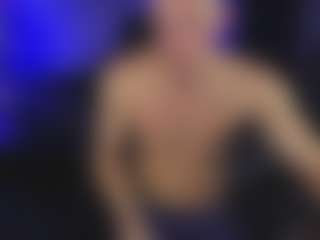 Live cam show with BradleyMaloney - Muscular on WildCum