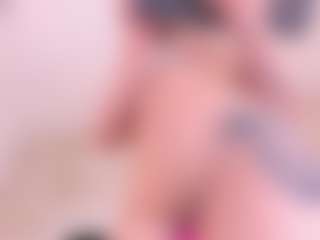 crystalrosee1's Live Sex Cam Show