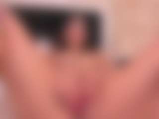 crystalrosee1's Live Sex Cam Show