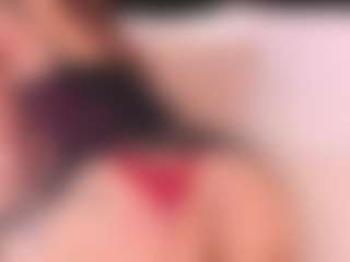 crystalrosee1's Live Sex Cam Show