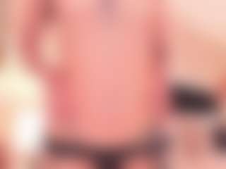 Live cam show with crystalrosee1 - Blonde Hair Amateur on Camsoda