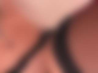 crystalrosee1's Live Sex Cam Show