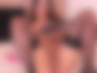 crystalrosee1's Live Sex Cam Show