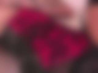 Live cam show with crystalrosee1 - Nipple Piercings on AdultVida.com