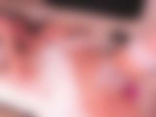 Live cam show with crystalrosee1 - Athletic on CamClone