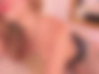 Live cam show with crystalrosee1 - Thin on milfzrlive.com