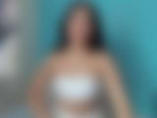 Emily22Swan's Live Sex Cam Show