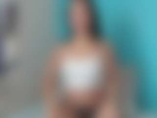 Emily22Swan's Live Sex Cam Show