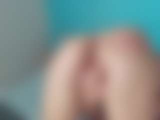 Emily22Swan's Live Sex Cam Show