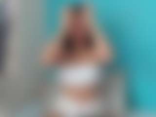 Cam Show en direct de Emily22Swan