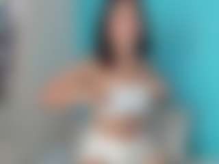 Emily22Swan's Live Sex Cam Show
