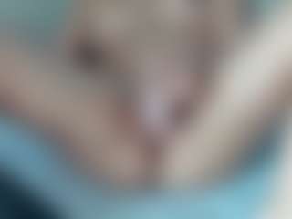 Emily22Swan's Live Sex Cam Show