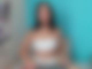 Emily22Swan's Live Sex Cam Show