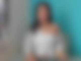 Emily22Swan's Live Sex Cam Show