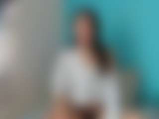 Emily22Swan's Live Sex Cam Show