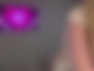 Live cam show with KaraTacke - Ass Bouncing on Camsoda