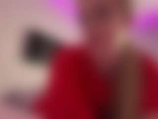 Live cam show with KaraTacke - Middle Aged on Camsoda