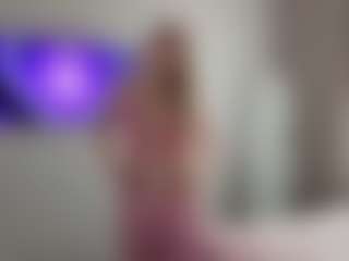 Live cam show with KaraTacke - Deepthroat on StripNow
