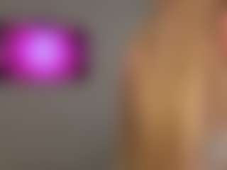 Live cam show with KaraTacke - Mature on Camsoda