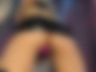 Live cam show with KatyaKozlov - Tease on Ass Tok