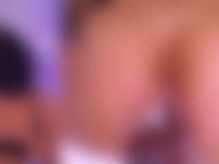 Live cam show with LunaaCurly - Fingering Latina on dropp.cam | colombia