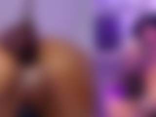 Live cam show with LunaaCurly - Facial Piercings on Camsoda