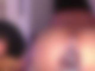 Live cam show with LunaaCurly - Squirt on chickslive.net