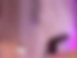Live cam show with LunaaCurly - Ebony on Uber Horny | colombia
