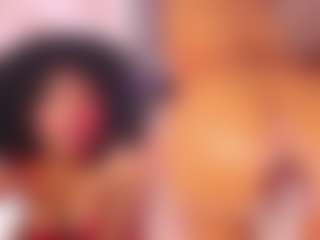 Live cam show with LunaaCurly - Latina on Camsoda | colombia