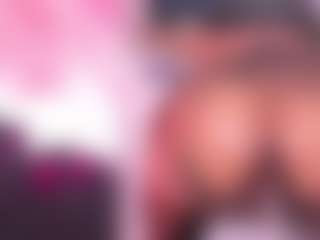 LunaaCurly's Live Sex Cam Show