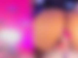 LunaaCurly's Live Sex Cam Show