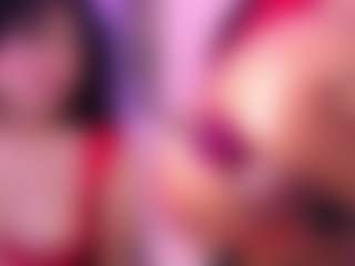 Live cam show with LunaaCurly - Facial Piercings on CamClone