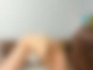 Live cam show with ManiJuana - Nails on livesuperchat.net