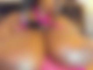 Live cam show with Renatafoxter1 - Body Massage on SmokeAndPoke