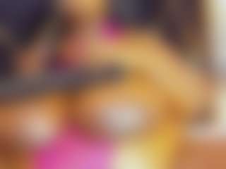 Live cam show with Renatafoxter1 - Brown Eyes on friskycurves.com