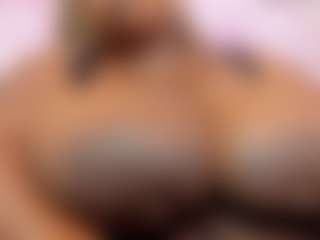 Live cam show with Renatafoxter1 - Ebony on Camming Site | colombia