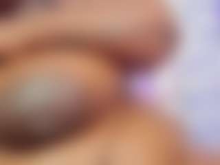 Live cam show with Renatafoxter1 - Ebony MILF on camwithhim.com