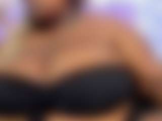 Live cam show with Renatafoxter1 - Butt Plug on Camsoda