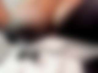 Live cam show with Renatafoxter1 - Ebony on Camsoda | colombia