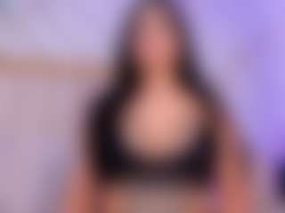 Live cam show with ZaraVesari - Mature on UwU Esports