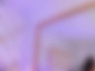 Live cam show with ZaraVesari - Mature on livesuperchat.net