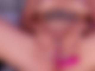 Live cam show with ZaraVesari - Mature on Milfs Live