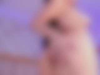 Live cam show with ZaraVesari - Middle Aged on camgirlchat.live