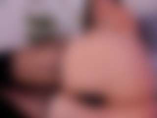 Live cam show with ZaraVesari - Average on fuklive.com