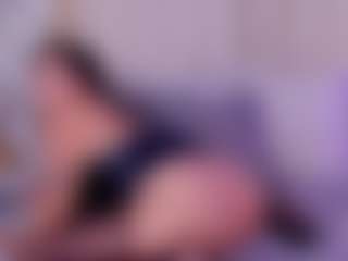 Live cam show with ZaraVesari - White Mature on AdultVida.com | colombia
