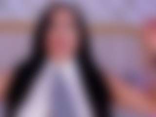ZaraVesari MILF webcam performer live streaming