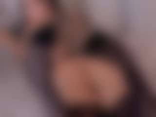Live cam show with ZaraVesari - White Mature on Camsoda | colombia