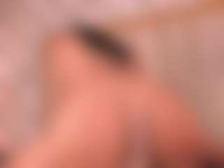 Live cam show with ZaraVesari - Mature on Camsoda